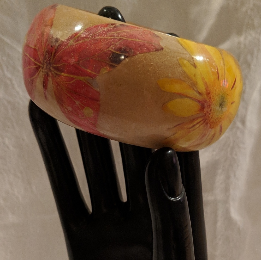 Tan Wooden Coral Butterfly & Yellow Daisy Bracelet